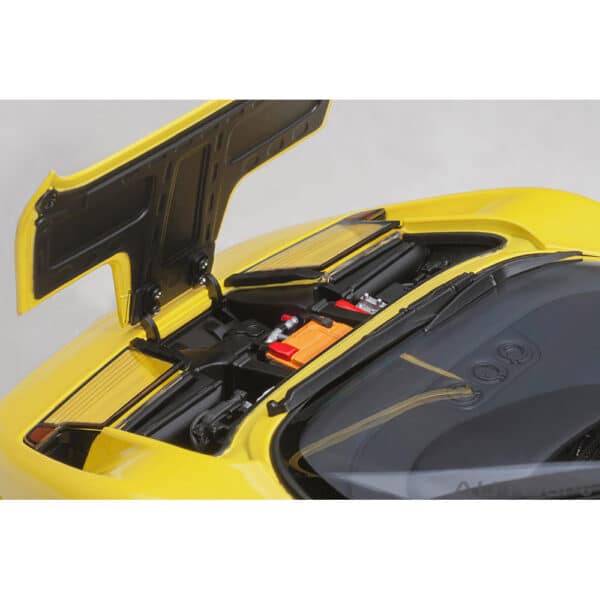 autoart - 1:18 bugatti eb110 ss (giallo bugatti)