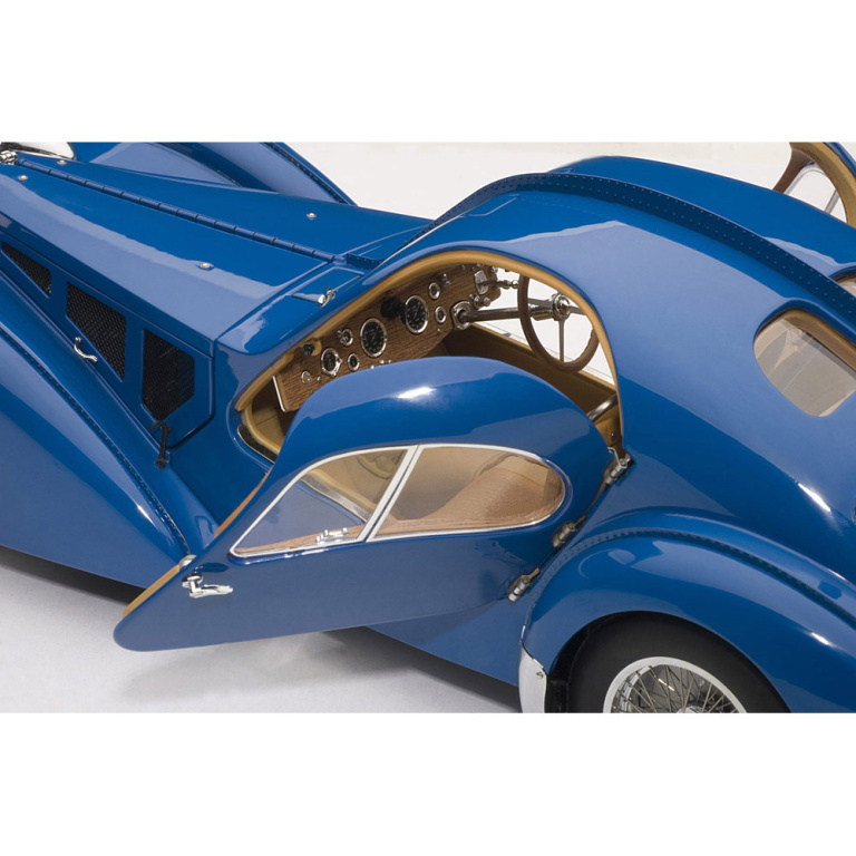 autoart - 1:18 bugatti type 57s atlantic (blue with silver metal wire spoke wheels)