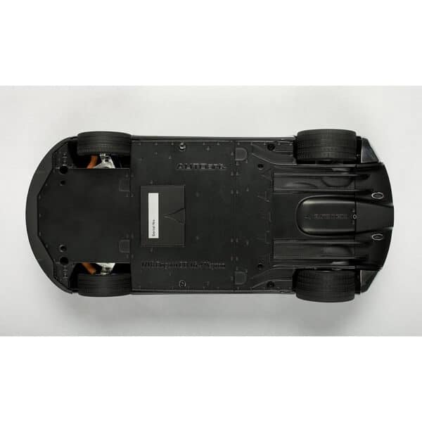 autoart - 1:18 bugatti veyron pur sang (polished aluminium/carbon)