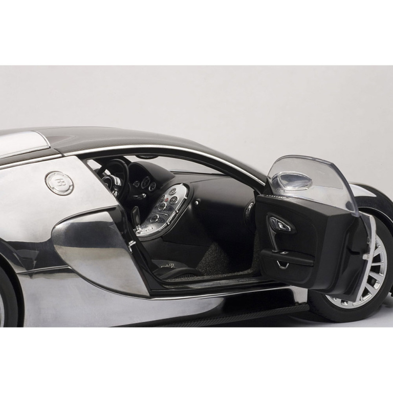 autoart - 1:18 bugatti veyron pur sang (polished aluminium/carbon)