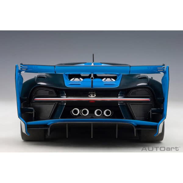 autoart - 1:18 bugatti vision gt (bugatti light blue racing/blue carbon)