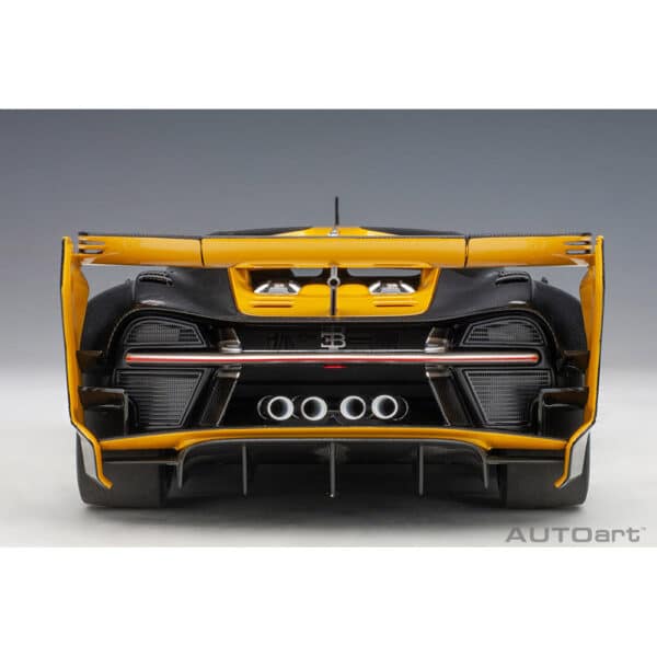 autoart - 1:18 bugatti vision gt (giallo midas/black carbon)