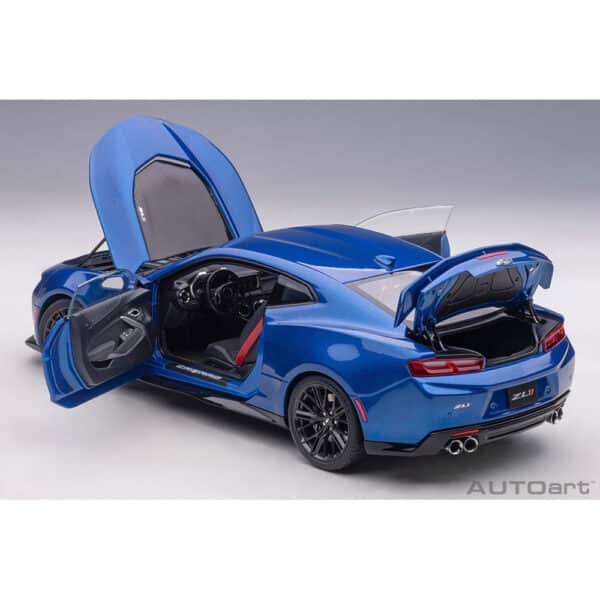 autoart - 1:18 chevrolet camaro zl1 2017 (hyper blue metallic)