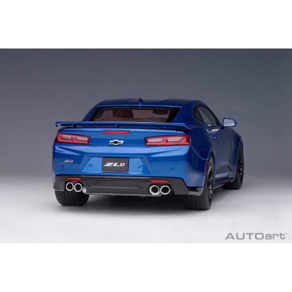 autoart - 1:18 chevrolet camaro zl1 2017 (hyper blue metallic)