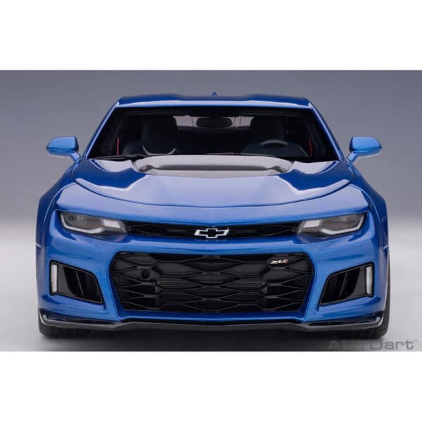 autoart - 1:18 chevrolet camaro zl1 2017 (hyper blue metallic)