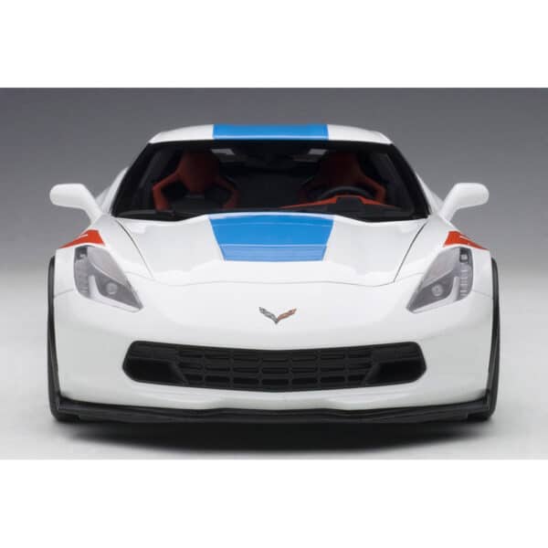 autoart - 1:18 chevrolet corvette c7 grand sport (artic white)