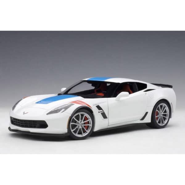 autoart - 1:18 chevrolet corvette c7 grand sport (artic white)