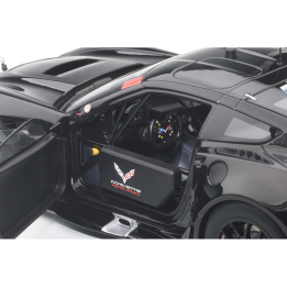 autoart - 1:18 chevrolet corvette c7.r plain body version (black)
