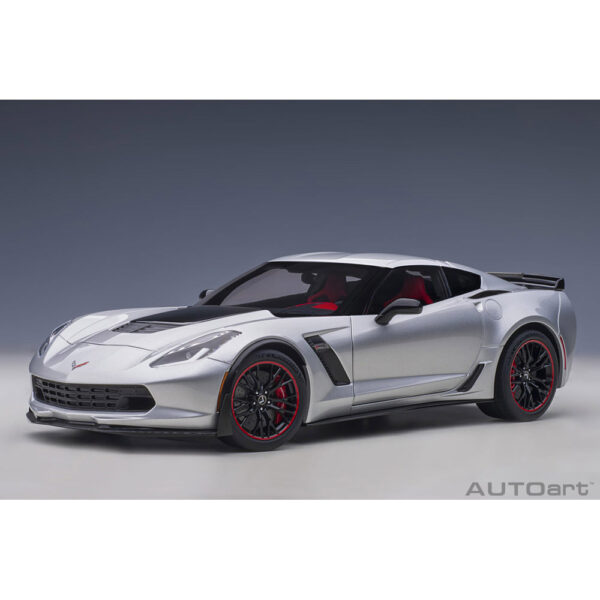 autoart - 1:18 chevrolet corvette c7 z06 (blade silver)
