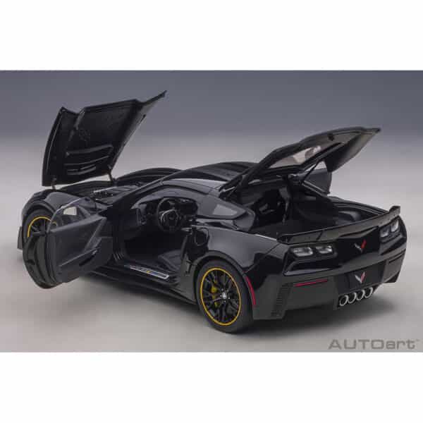 autoart - 1:18 chevrolet corvette c7 z06 c7r edition (black)