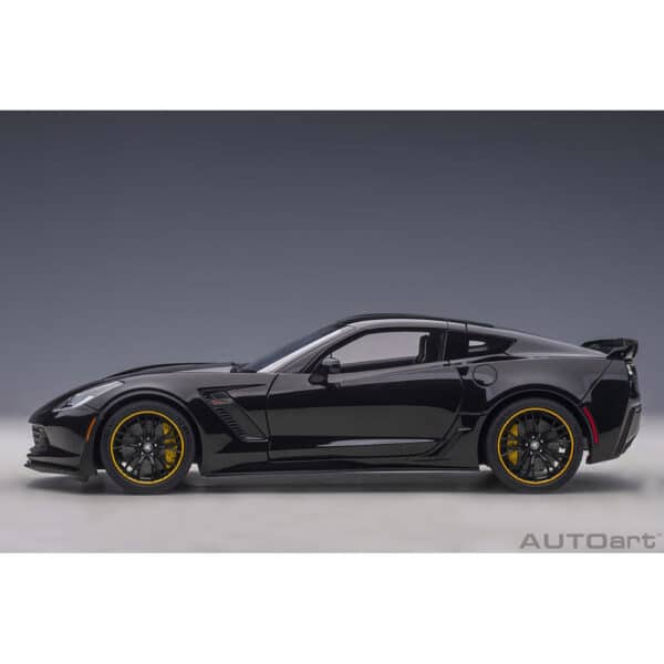 autoart - 1:18 chevrolet corvette c7 z06 c7r edition (black)