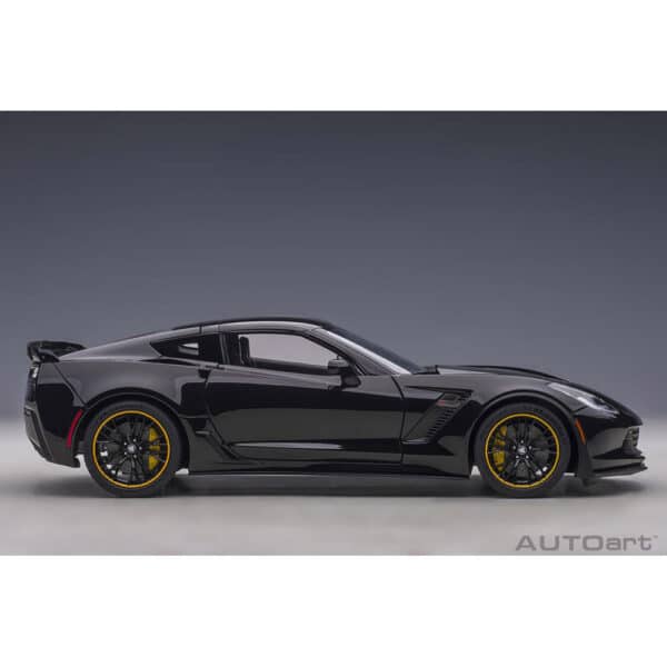 autoart - 1:18 chevrolet corvette c7 z06 c7r edition (black)