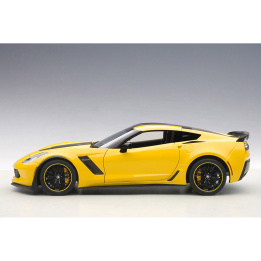 autoart - 1:18 chevrolet corvette c7 z06 c7r edition (corvette racing yellow)