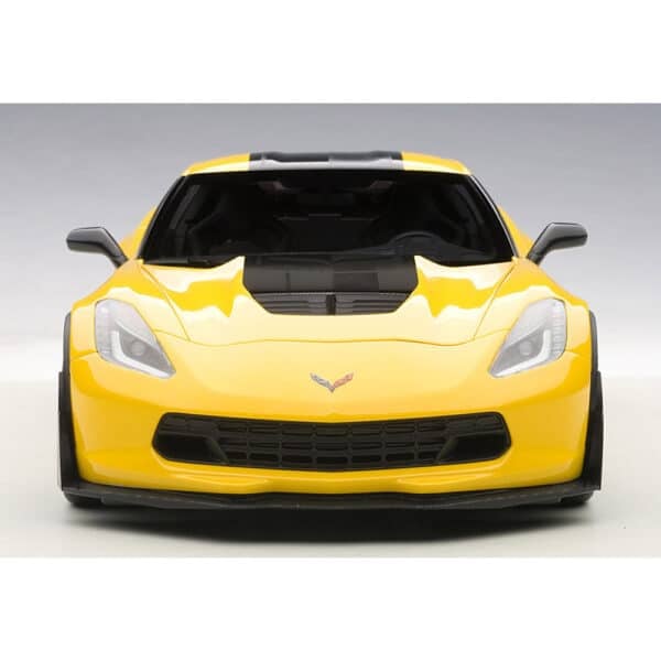 autoart - 1:18 chevrolet corvette c7 z06 c7r edition (corvette racing yellow)