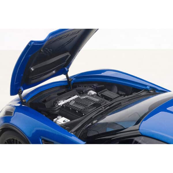autoart - 1:18 chevrolet corvette c7 z06 (laguna blue tintcoat)