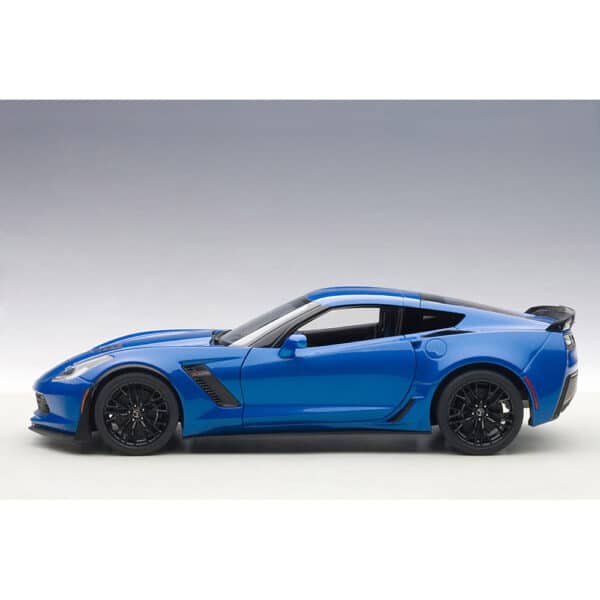 autoart - 1:18 chevrolet corvette c7 z06 (laguna blue tintcoat)