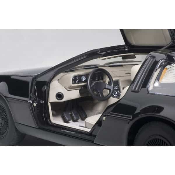 autoart - 1:18 delorean dmc-12 (black metallic)