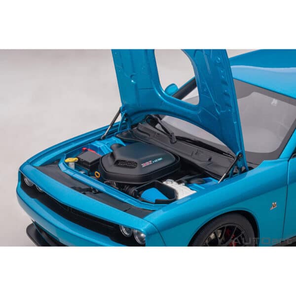 autoart - 1:18 dodge challenger 392 hemi scat pack shaker 2018 (b5 blue)