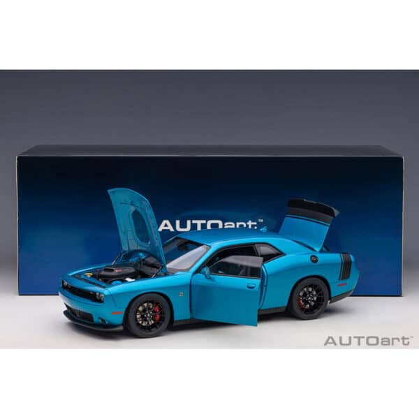 autoart - 1:18 dodge challenger 392 hemi scat pack shaker 2018 (b5 blue)