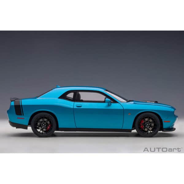 autoart - 1:18 dodge challenger 392 hemi scat pack shaker 2018 (b5 blue)