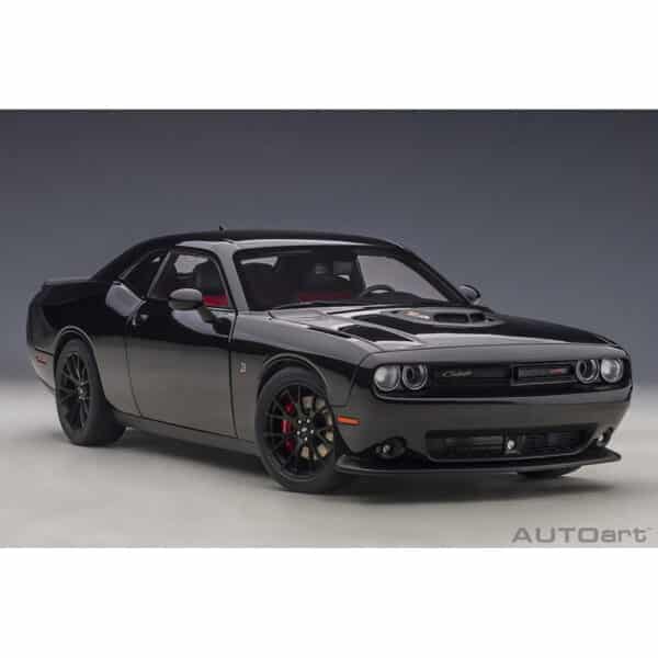 autoart - 1:18 dodge challenger 392 hemi scat pack shaker 2018 (pitch black)