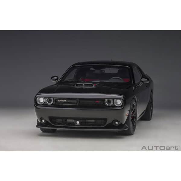 autoart - 1:18 dodge challenger 392 hemi scat pack shaker 2018 (pitch black)