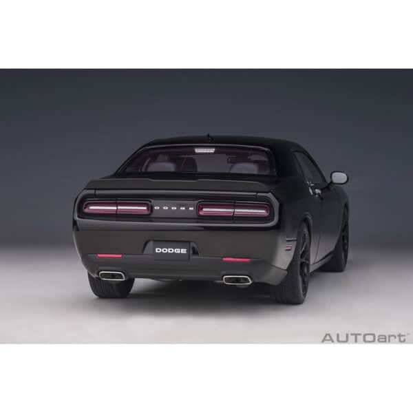 autoart - 1:18 dodge challenger 392 hemi scat pack shaker 2018 (pitch black)