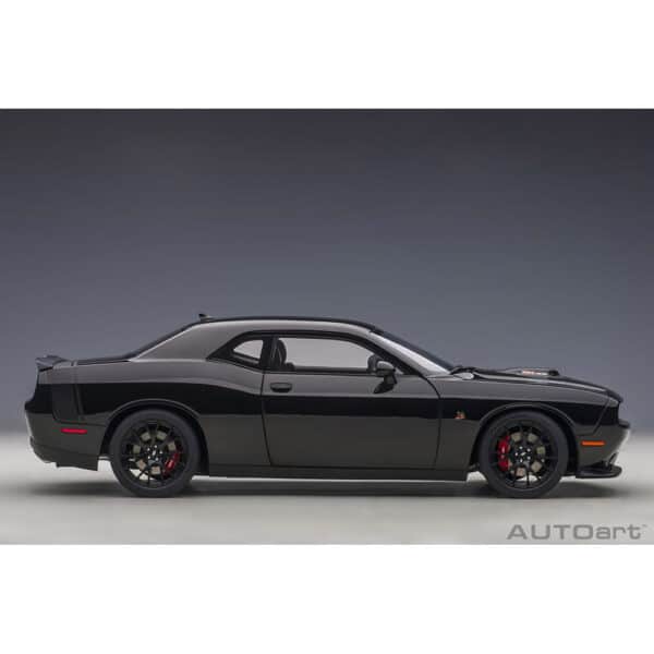 autoart - 1:18 dodge challenger 392 hemi scat pack shaker 2018 (pitch black)
