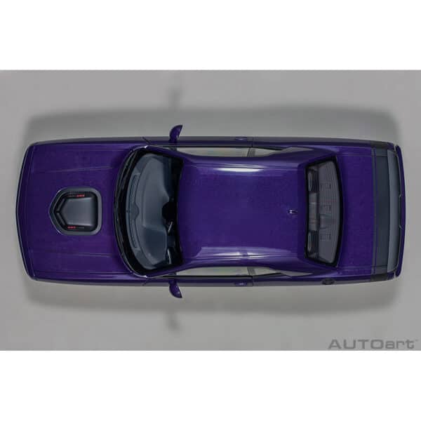 autoart - 1:18 dodge challenger 392 hemi scat pack shaker 2018 (plum crazy)