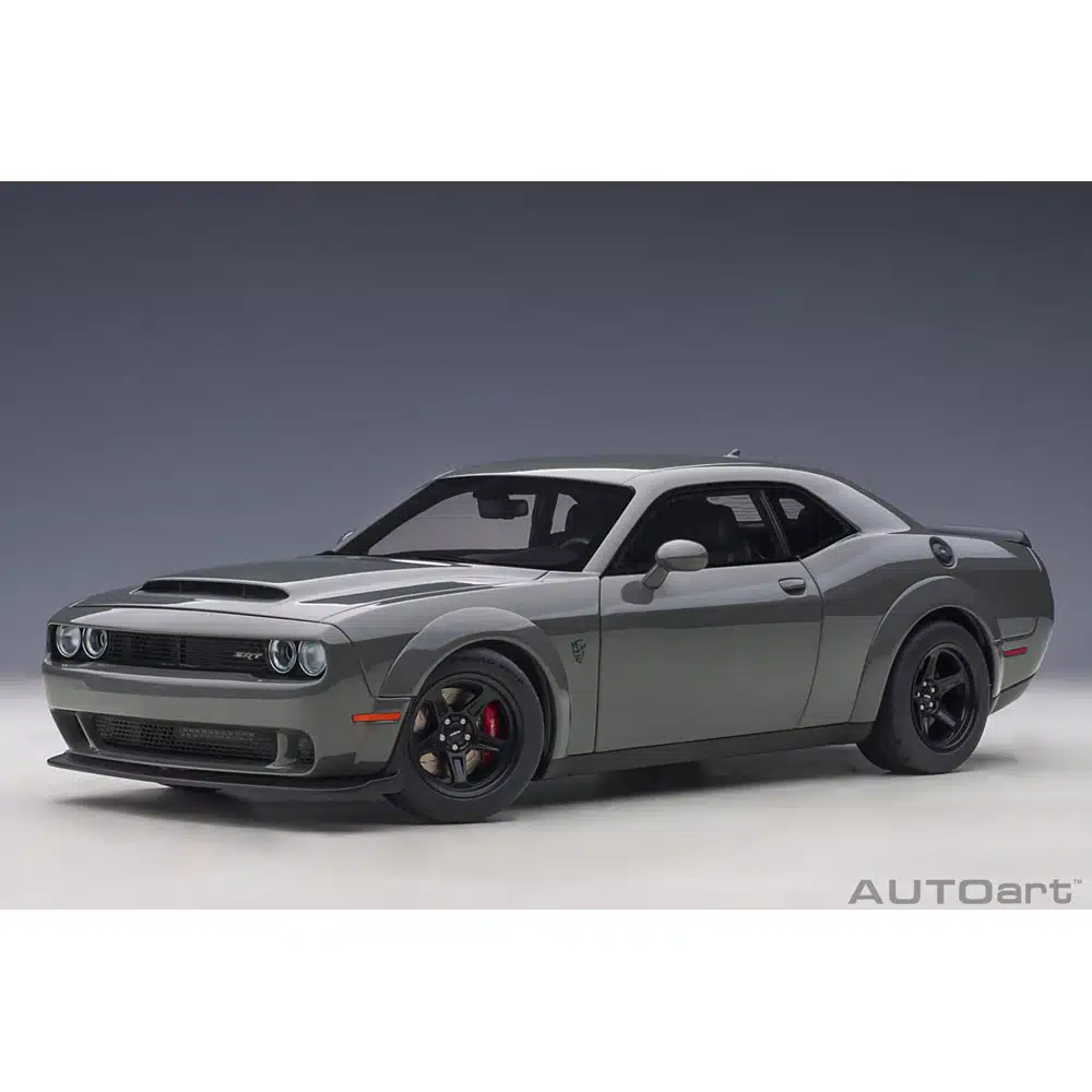 ジャンク 1/18Dodge Challenger 1/18 Dodge Challenger R/T Scat Pack Green W/ BLK. Model Car