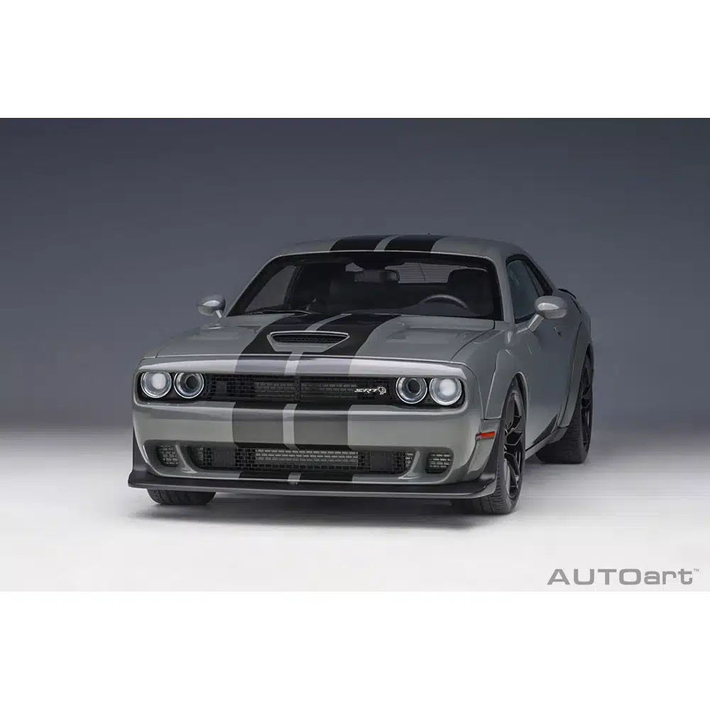 ジャンク 1/18Dodge Challenger Dodge Challenger Demon 2018 white diecast model car S4310303