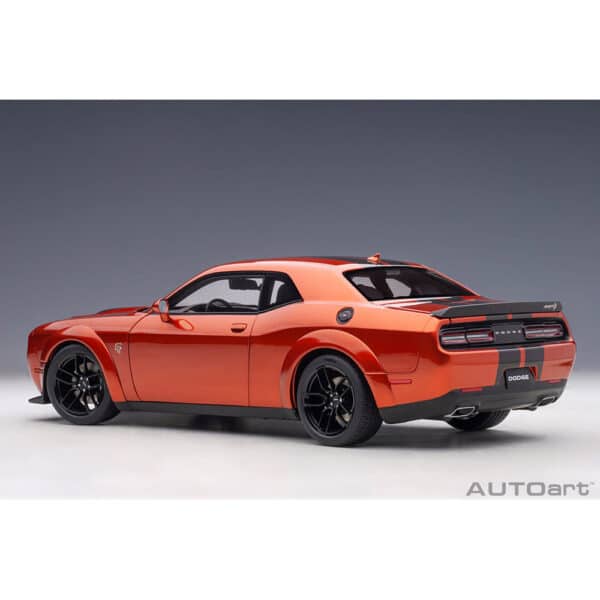 autoart - 1:18 dodge challenger srt hellcat widebody 2018 (sinamon stick)
