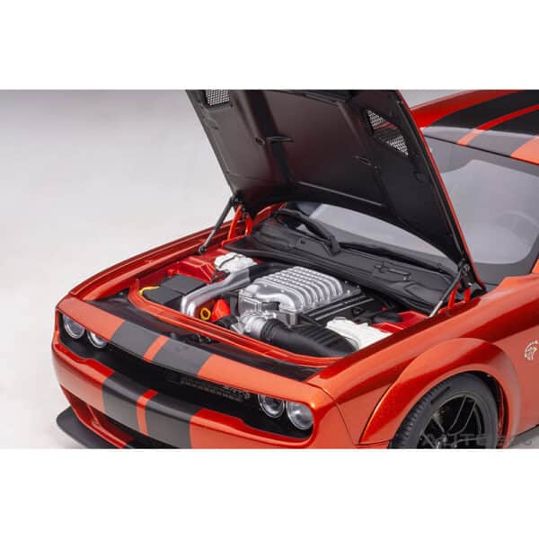 autoart - 1:18 dodge challenger srt hellcat widebody 2018 (sinamon stick)