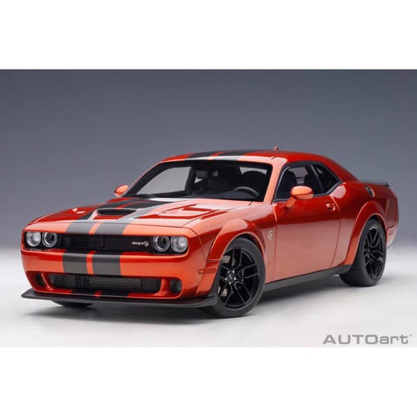 autoart - 1:18 dodge challenger srt hellcat widebody 2018 (sinamon stick)