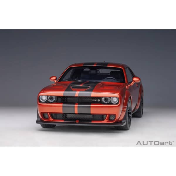 autoart - 1:18 dodge challenger srt hellcat widebody 2018 (sinamon stick)