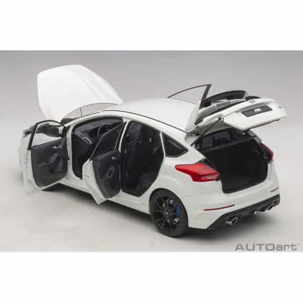 autoart - 1:18 ford focus rs 2016 (frozen white)