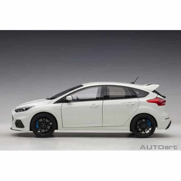 autoart - 1:18 ford focus rs 2016 (frozen white)