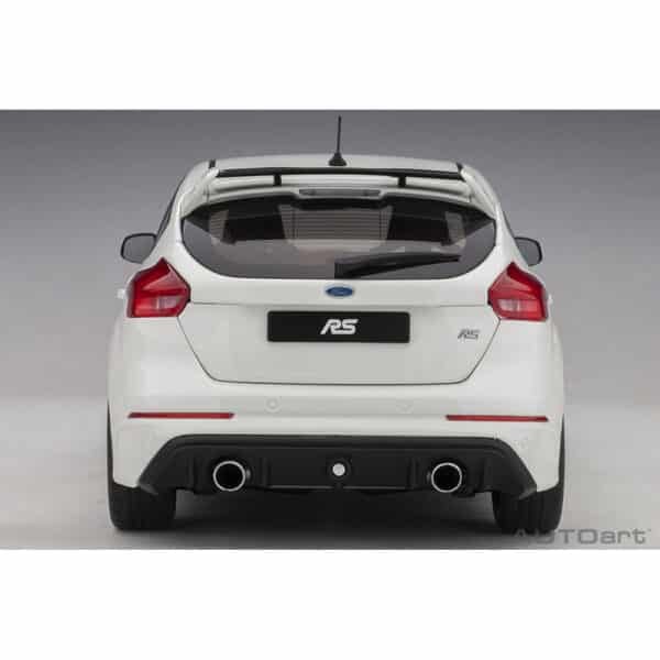 autoart - 1:18 ford focus rs 2016 (frozen white)