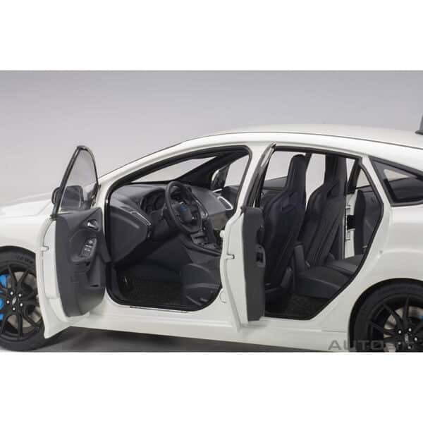 autoart - 1:18 ford focus rs 2016 (frozen white)