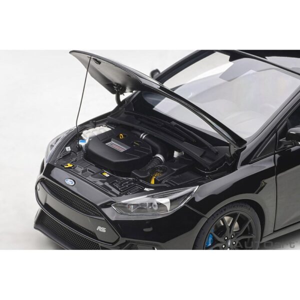 AUTOart - 1:18 Ford Focus RS 2016 (Shadow Black) 28 autoart - 1:18 ford focus rs 2016 (shadow black)