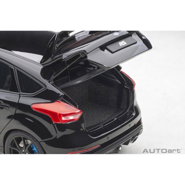 AUTOart - 1:18 Ford Focus RS 2016 (Shadow Black) 29 autoart - 1:18 ford focus rs 2016 (shadow black)