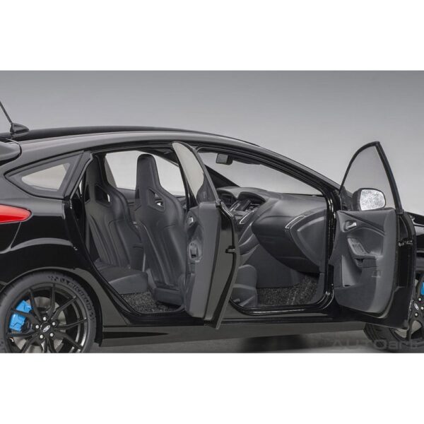 AUTOart - 1:18 Ford Focus RS 2016 (Shadow Black) 27 autoart - 1:18 ford focus rs 2016 (shadow black)