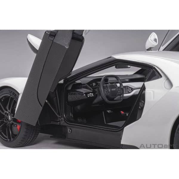 autoart - 1:18 ford gt 2017 (frozen white)
