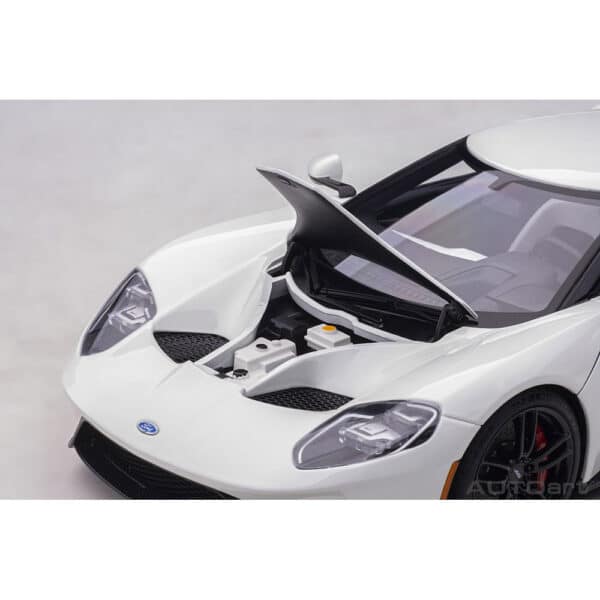 autoart - 1:18 ford gt 2017 (frozen white)