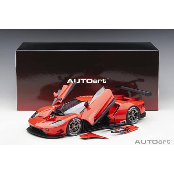 autoart - 1:18 ford gt gte plain body version (red)