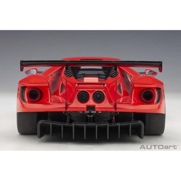 autoart - 1:18 ford gt gte plain body version (red)