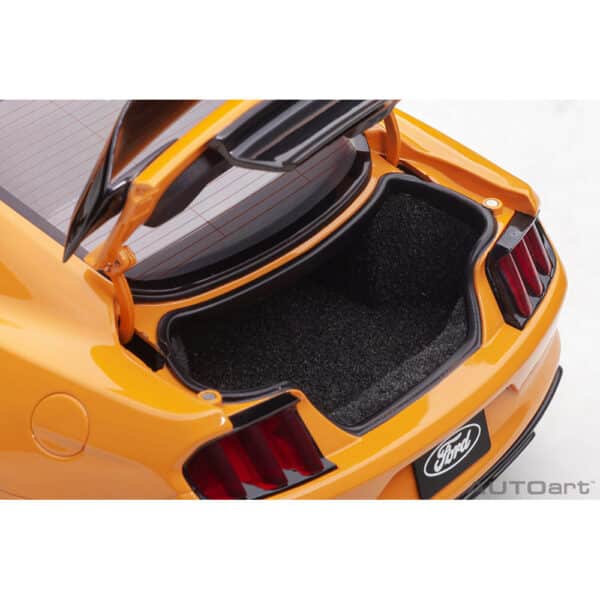 autoart - 1:18 ford mustang shelby gt-350r (fury orange)