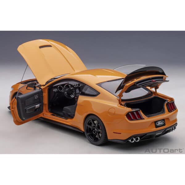 autoart - 1:18 ford mustang shelby gt-350r (fury orange)