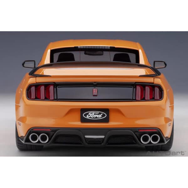 autoart - 1:18 ford mustang shelby gt-350r (fury orange)