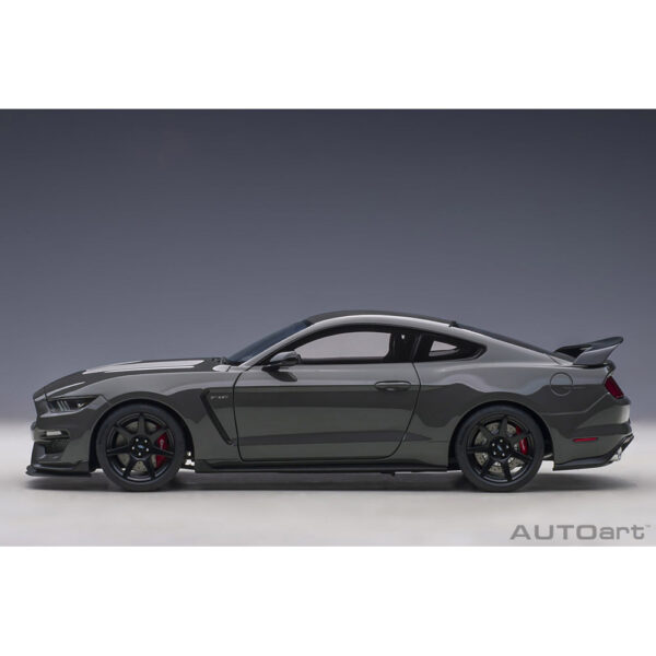 autoart - 1:18 ford mustang shelby gt-350r (lead foot grey)